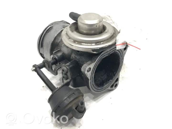 Audi A4 S4 B6 8E 8H Vanne EGR 038131501AL