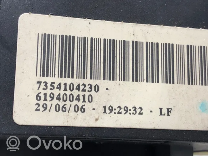 Fiat Grande Punto Commodo, commande essuie-glace/phare 7354104230