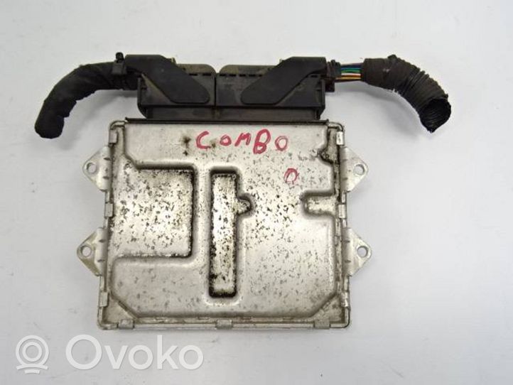 Opel Combo D Unité de commande, module ECU de moteur 51908952