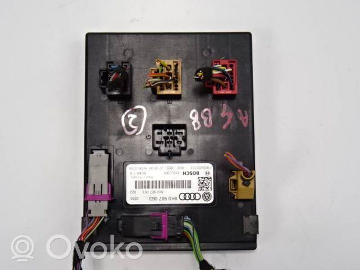 Audi A4 S4 B8 8K Komputer / Sterownik ECU i komplet kluczy 8K0907063