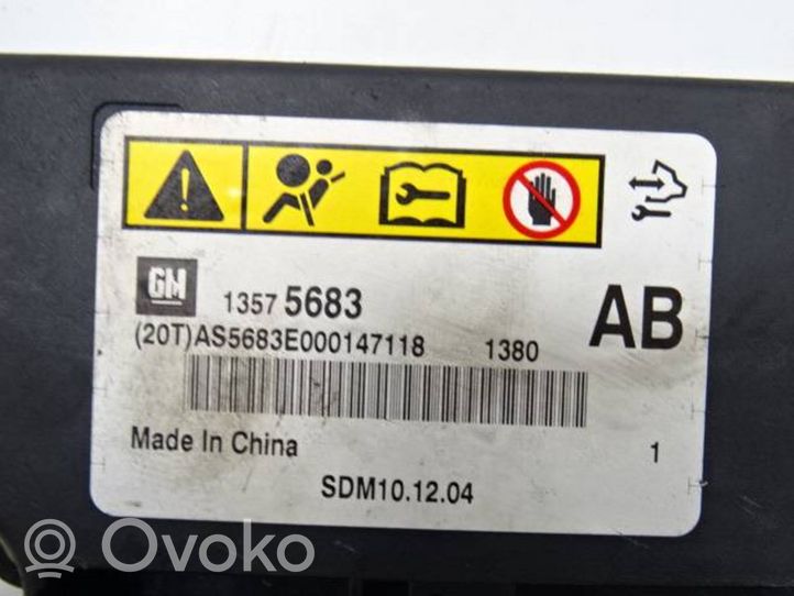 Opel Astra J Module de contrôle airbag 13575683