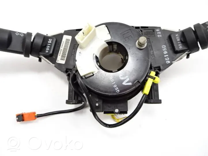 Nissan Qashqai Pyyhkimen/suuntavilkun vipukytkin 25560JD003