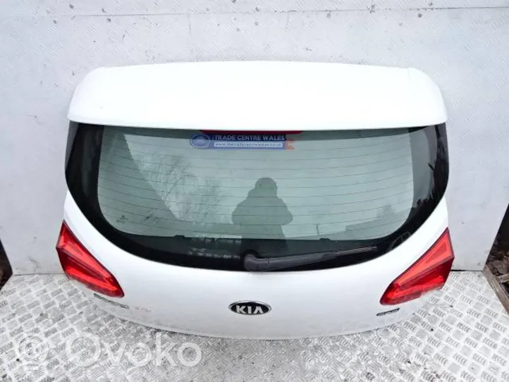 KIA Ceed Lava-auton perälauta 