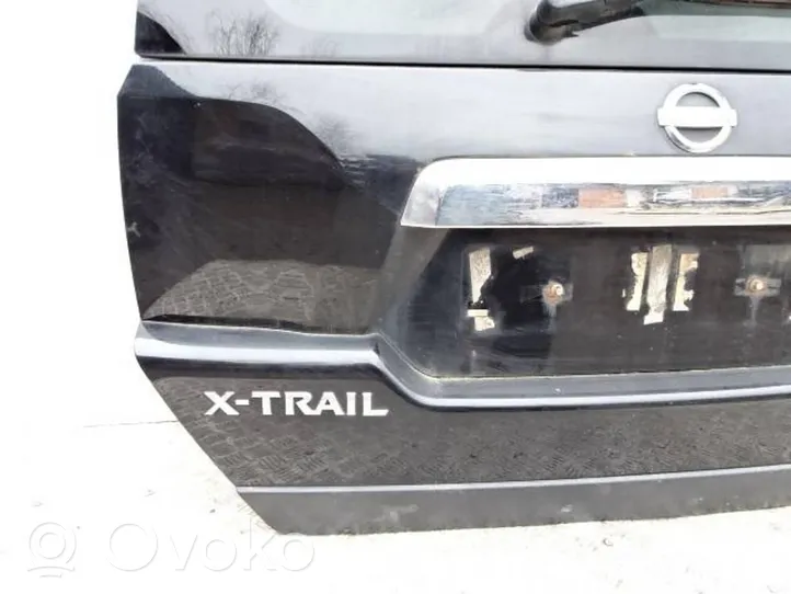 Nissan X-Trail T31 Galinis bortas (bortelis) 