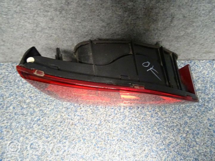 Volkswagen Jetta VI Lampy tylnej klapy bagażnika 5C6945093B