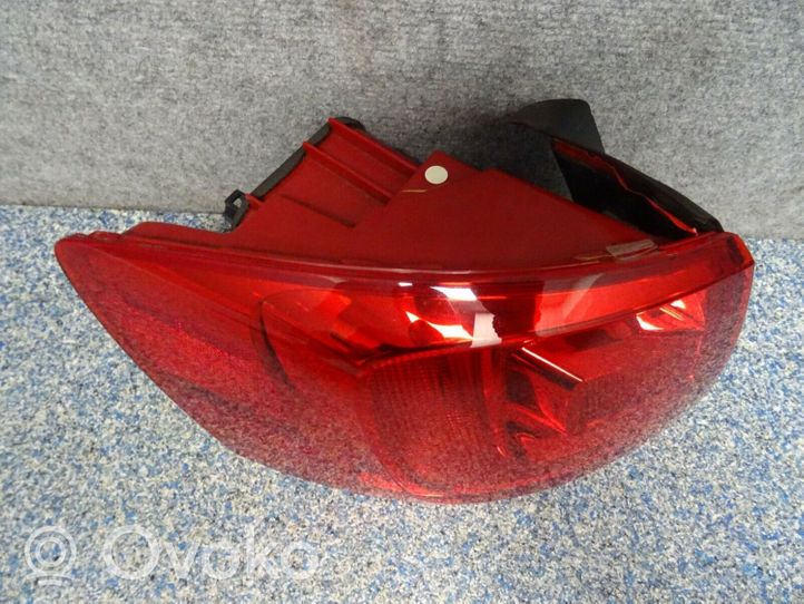 Volkswagen Jetta VI Rear/tail lights 5C6945095