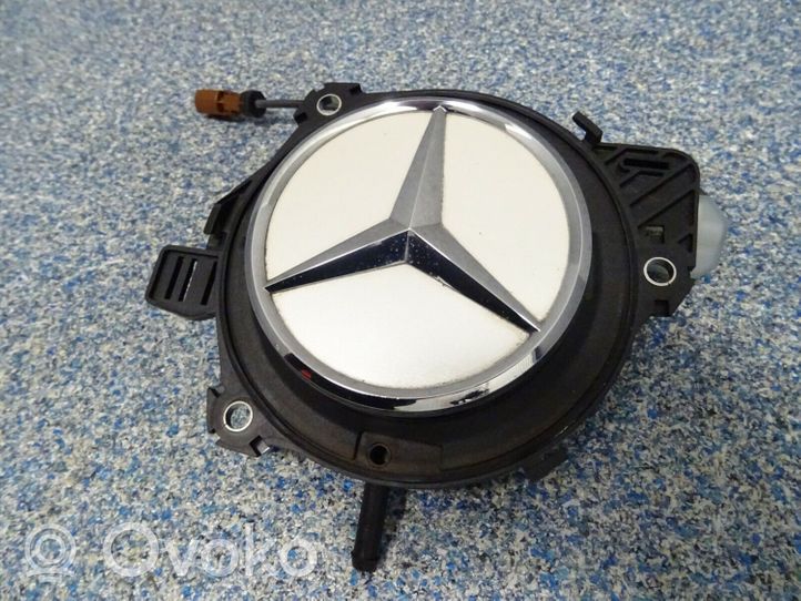 Mercedes-Benz GLC X253 C253 Tavaratilan luukun kahva kameralla 0997500500