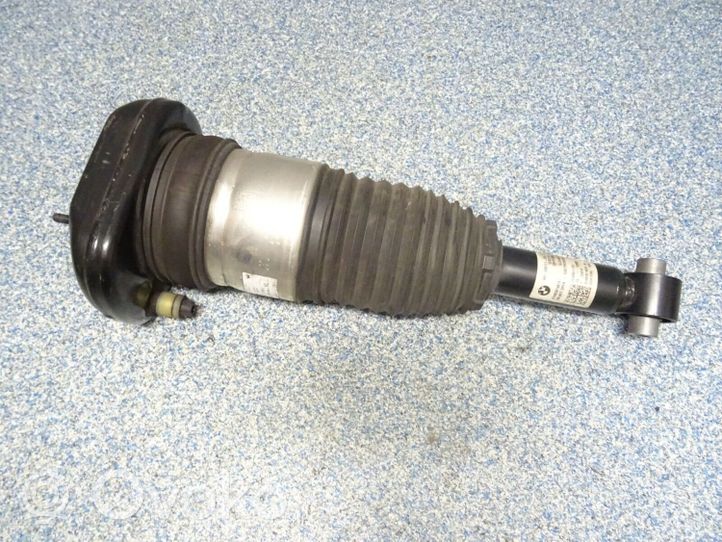 BMW 5 G30 G31 Amortisseur arrière à suspension pneumatique 6882821