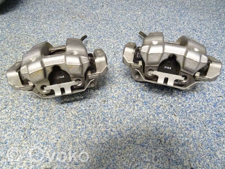 BMW 3 F30 F35 F31 Set dischi freno e pinze 6850649