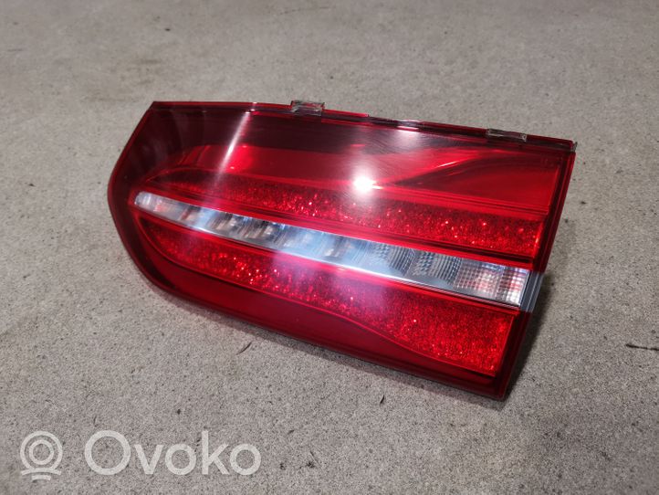 Mercedes-Benz E W213 Takaluukun takavalot A2139069800