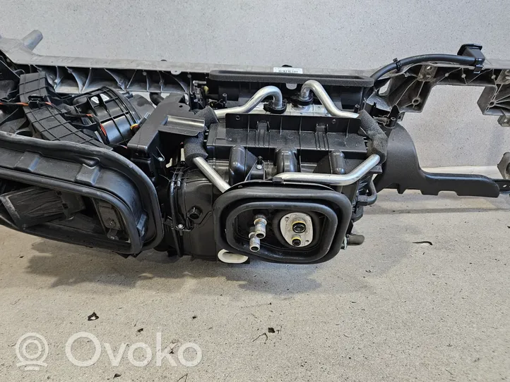 Volvo S90, V90 Sisälämmityksen ilmastoinnin korin kokoonpano 31497561