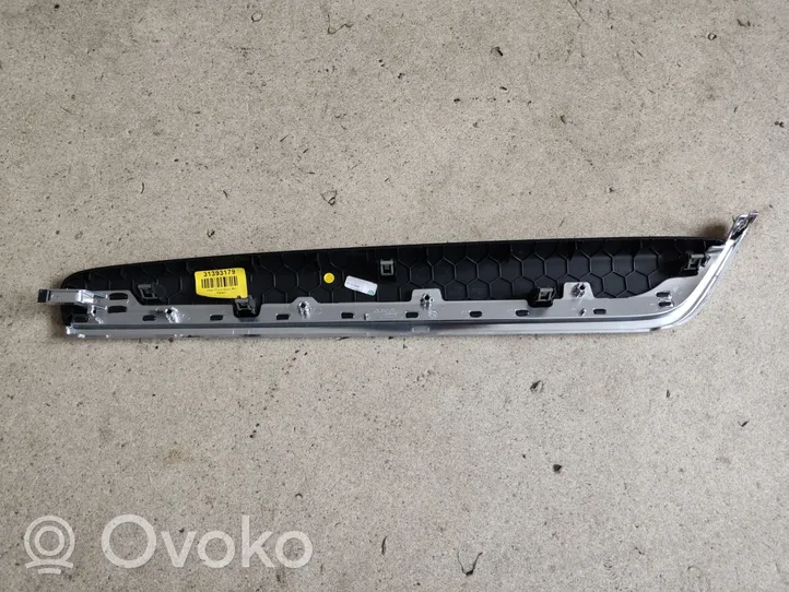 Volvo S90, V90 Etuoven verhoilu (käytetyt) 31393179