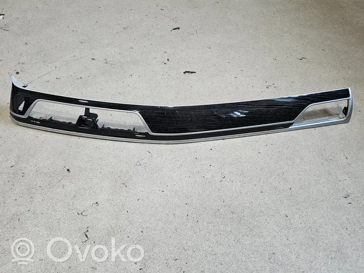 BMW 7 G11 G12 Dekoratyvinių salono apdailų komplektas 7851835