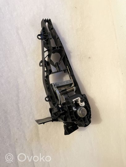 BMW X5 F15 Support poignée extérieur de porte avant 7304803