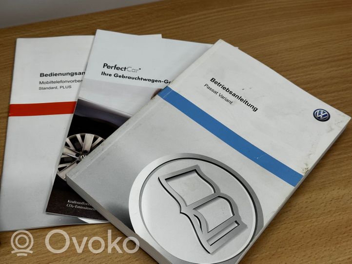 Volkswagen PASSAT B7 Książka serwisowa 