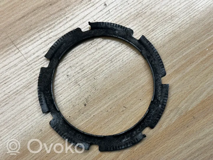 Volkswagen PASSAT B7 Anello/dado di bloccaggio della vite della pompa del carburante nel serbatoio 1K0201375