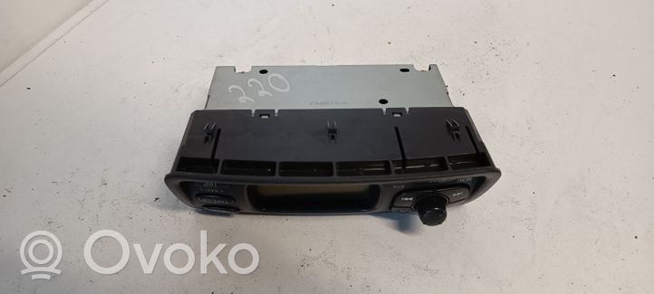 Toyota Yaris Panel / Radioodtwarzacz CD/DVD/GPS 34014