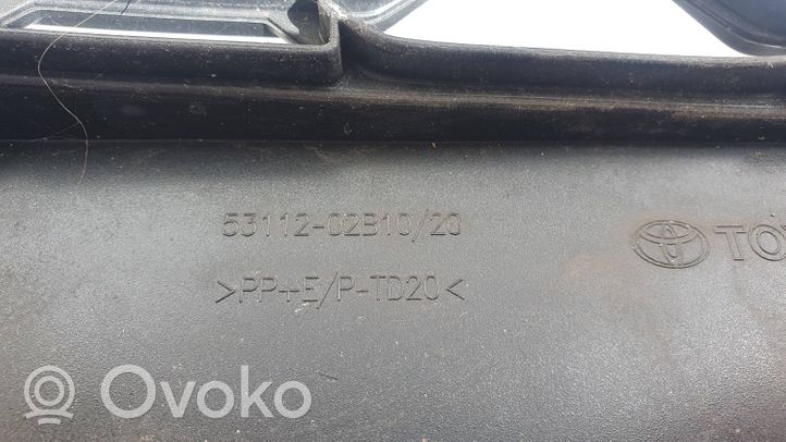 Toyota Corolla E210 E21 Etupuskurin alempi jäähdytinsäleikkö 5311202B10