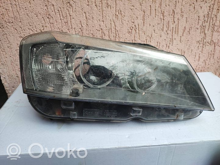 BMW X3 F25 Lampa przednia 7217294