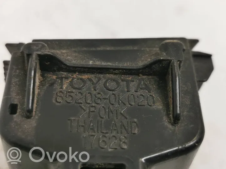 Toyota Hilux (AN120, AN130) Ugello a spruzzo lavavetri per faro 852080K020