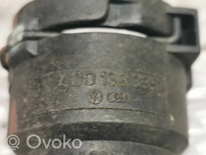 Audi Q7 4M Moottorin vesijäähdytyksen putki/letku 4D0133335