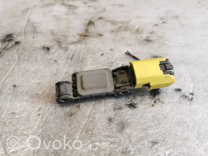 Volkswagen Touareg I Airbag deployment crash/impact sensor 7L0909606A