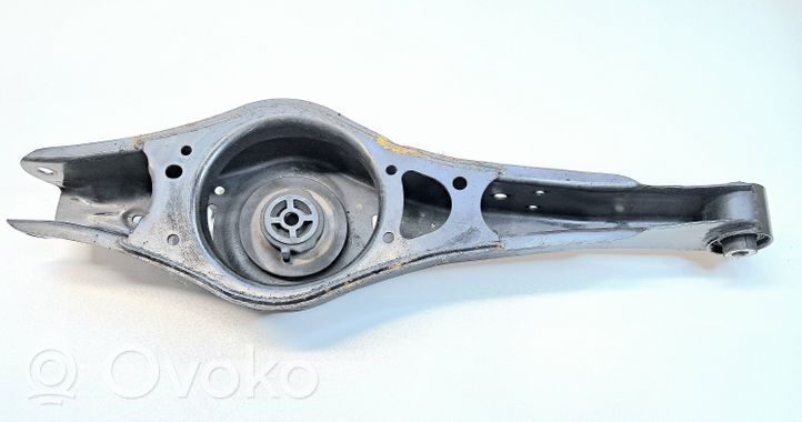 Volkswagen Jetta VI Triangle bras de suspension supérieur arrière 1K0505371