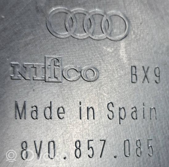 Audi A3 S3 8V Kojelaudan sivupäätyverhoilu 8V0857085