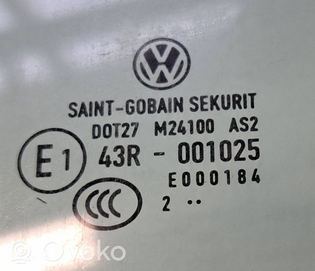 Volkswagen Golf VII priekšējo durvju stikls (četrdurvju mašīnai) 5G4845201B