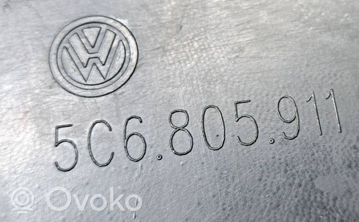 Volkswagen Jetta VI Nadkole przednie 5C6805911