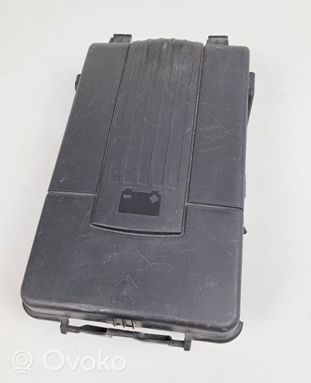 Volkswagen Golf VI Battery box tray 3C0915443A