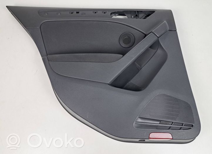 Volkswagen Golf VI Rivestimento del pannello della portiera posteriore 5K6867211