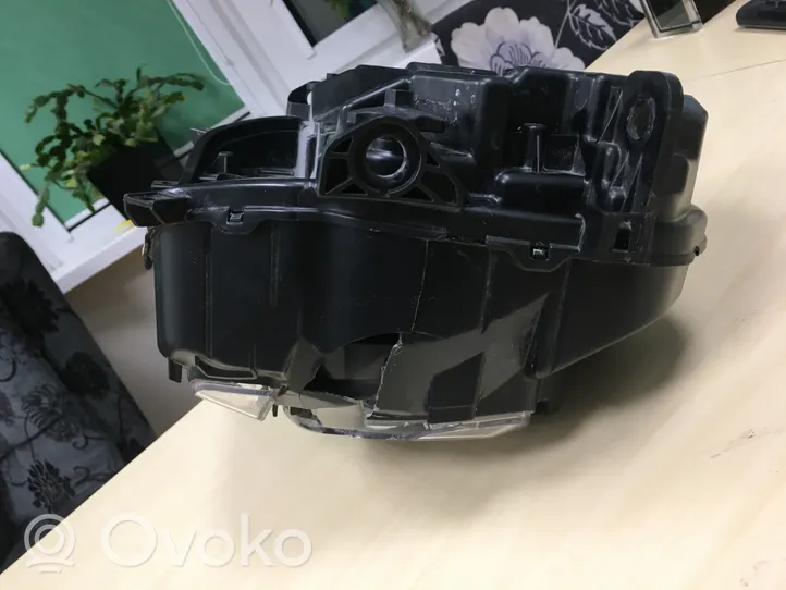 Honda HR-V Headlight/headlamp 3100MKSE21