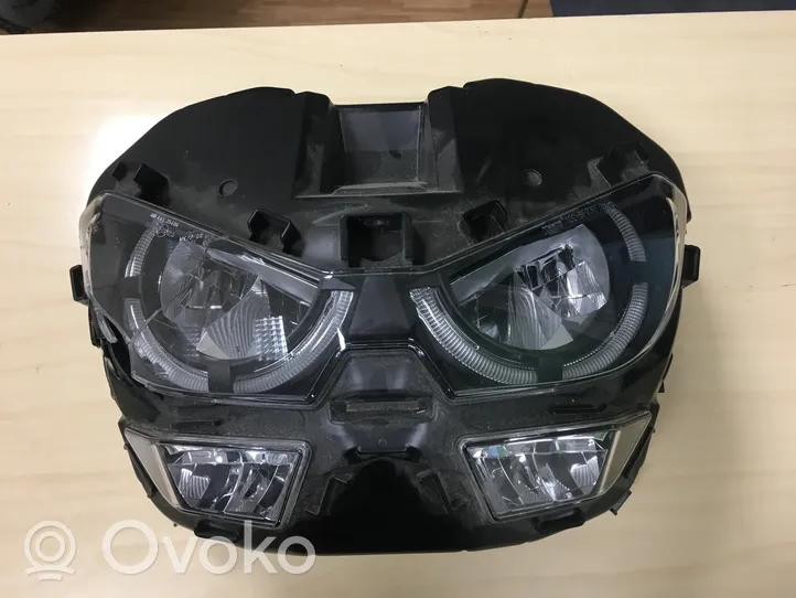 Honda HR-V Headlight/headlamp 3100MKSE21