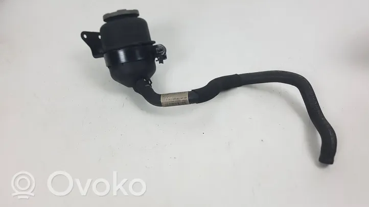 Audi A4 S4 B8 8K Réservoir de liquide de direction assistée 4F0422371D