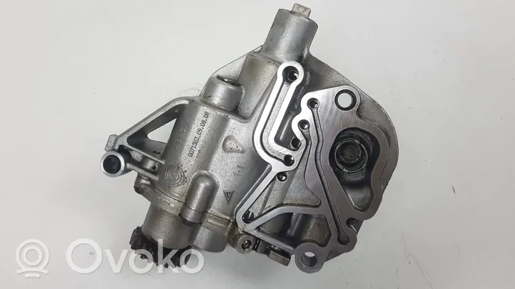 Audi A4 S4 B8 8K Oil pump 06H115105AC