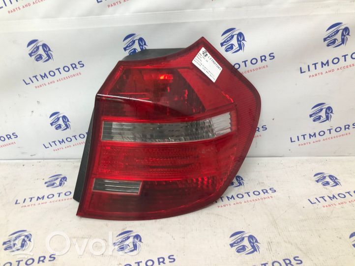 BMW 1 E81 E87 Lampa tylna 7154956