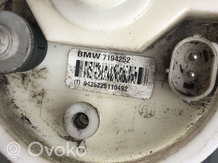 BMW X6 M Degvielas sūknis (degvielas tvertnē) 7194252
