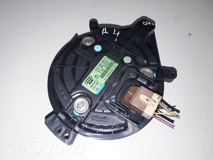 Audi A4 S4 B6 8E 8H Pulseur d'air habitacle 8E1820021A