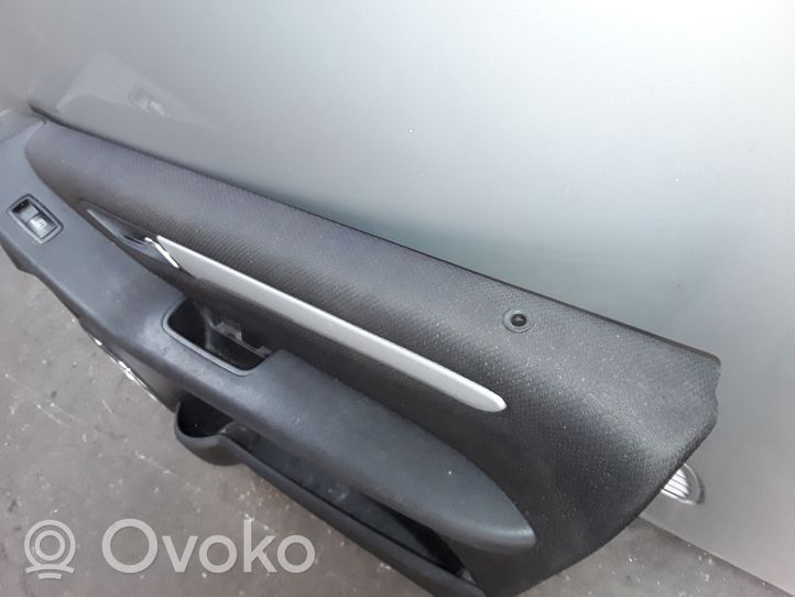 Mercedes-Benz A W169 Rivestimento del pannello della portiera anteriore W1697201670