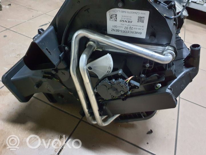 Mercedes-Benz CLA C117 X117 W117 Scatola climatizzatore riscaldamento abitacolo assemblata A2468302002