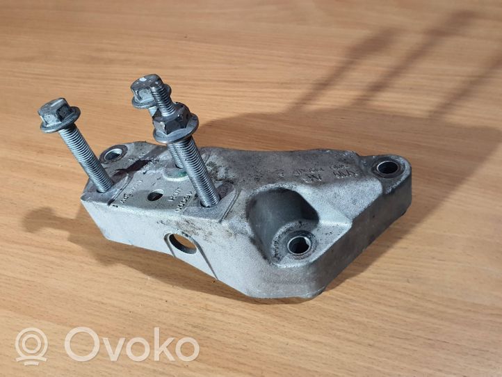 Volkswagen Tiguan Gearbox mounting bracket 5N0199117A