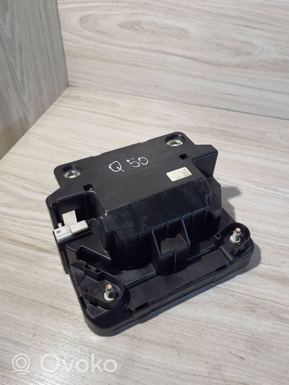 Infiniti Q50 Modulo del convertitore di tensione/trasformatore 243024GA0A