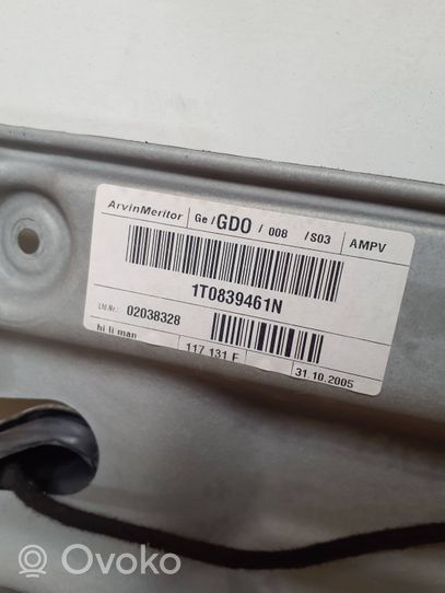 Volkswagen Touran I Takaoven manuaalinen ikkunan nostin 1T0839461N