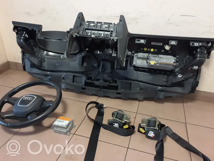 Audi A3 S3 8P Airbag set with panel 8P1857067