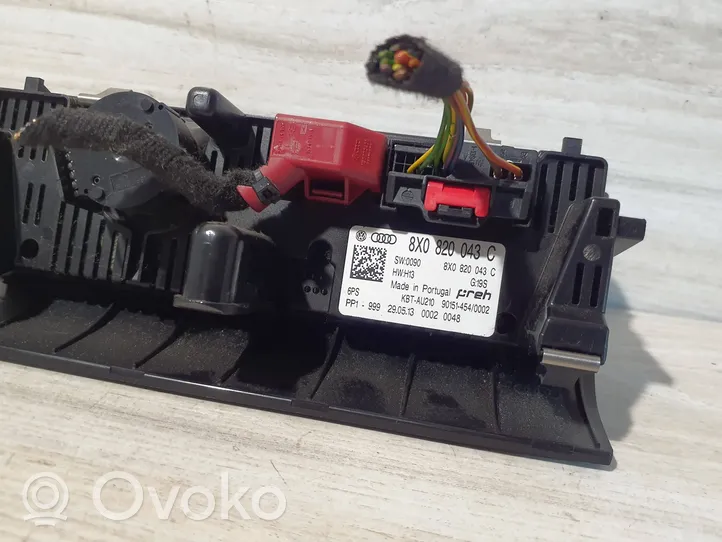 Audi A1 Climate control unit 8X0820043C