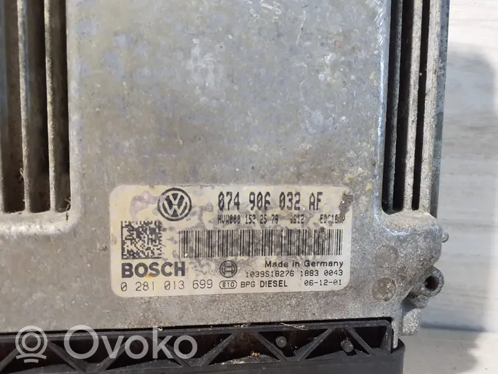 Volkswagen Crafter Engine control unit/module 074906032AF