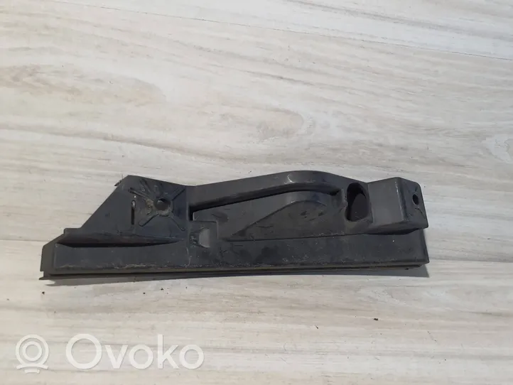 Volkswagen Touran I Rear bumper mounting bracket 1T0807889A