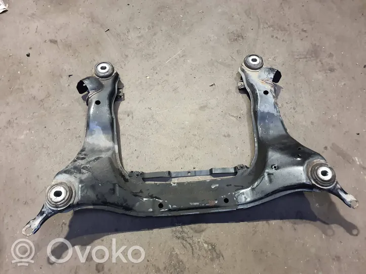 Audi A4 S4 B7 8E 8H Rama pomocnicza przednia 8E0399313