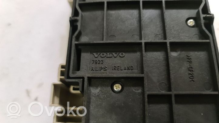 Volvo XC60 Interruttore di controllo dell’audio 30782066